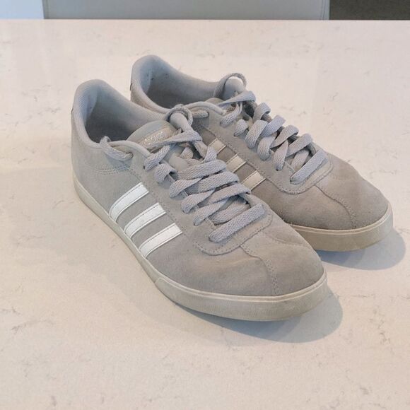 Adidas Gray and White Sneakers Suede Low Top Size 8 - Picture 1 of 8